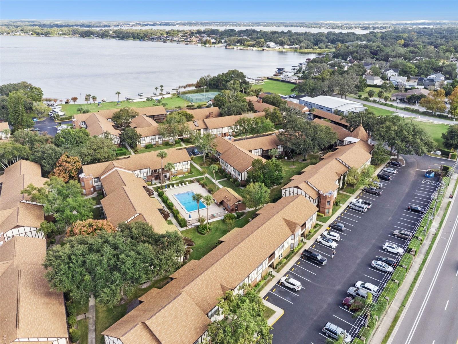 CAMELOT BY LAKE CONDO - Residential