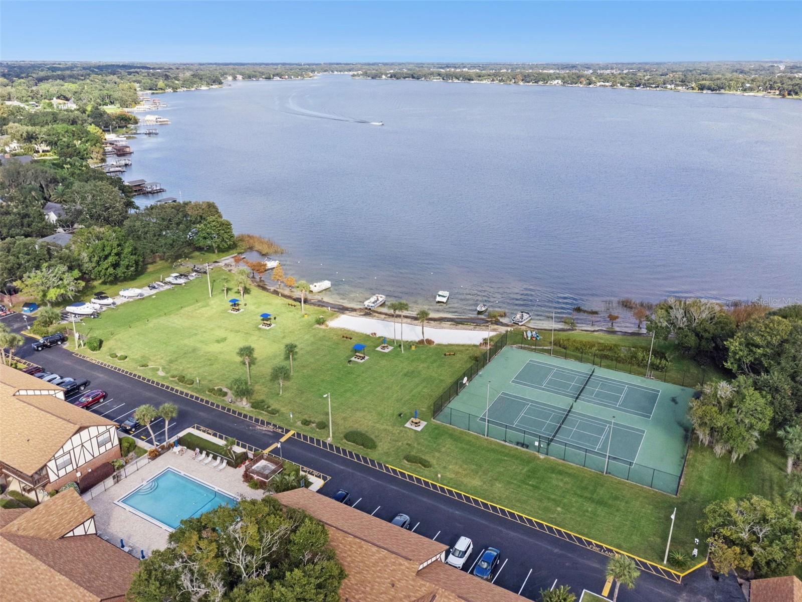 CAMELOT BY LAKE CONDO - Residential