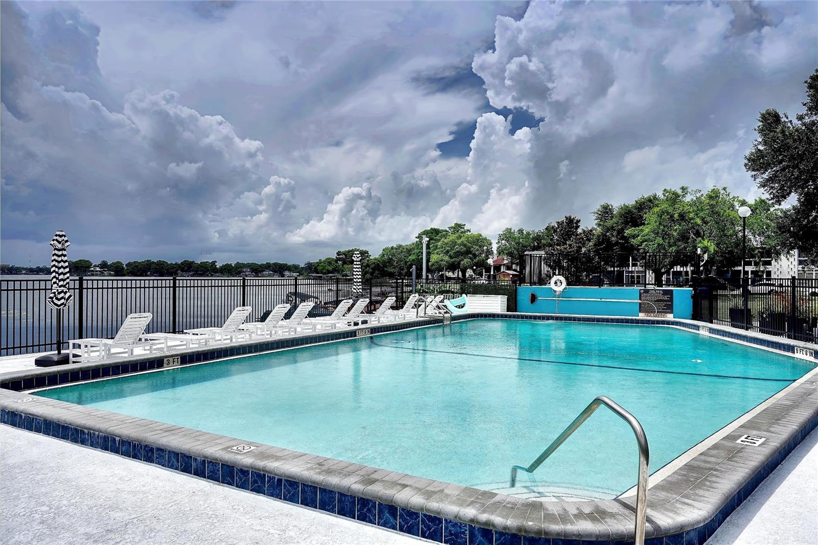 LAKE KILLARNEY CONDO - Residential