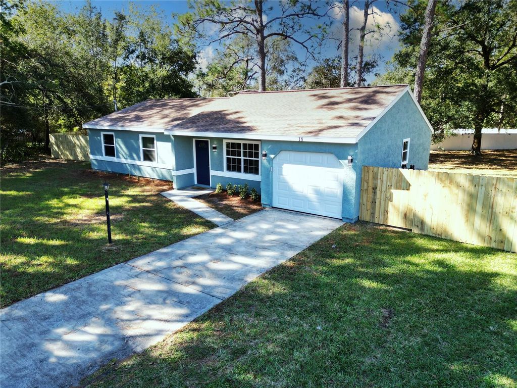 Photo of 18 Midway Court, Ocala, FL 34472 (MLS # OM712759)