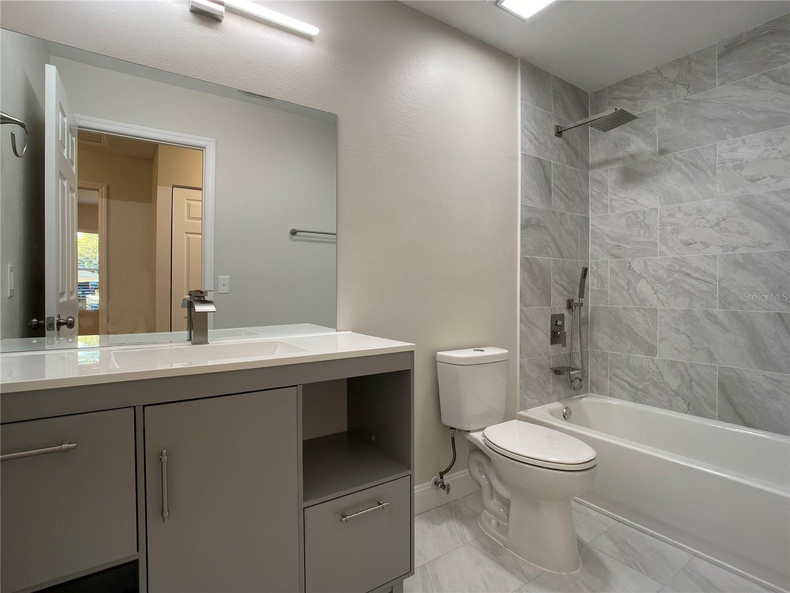 SILVER SPGS SHORES UN 09 - Residential