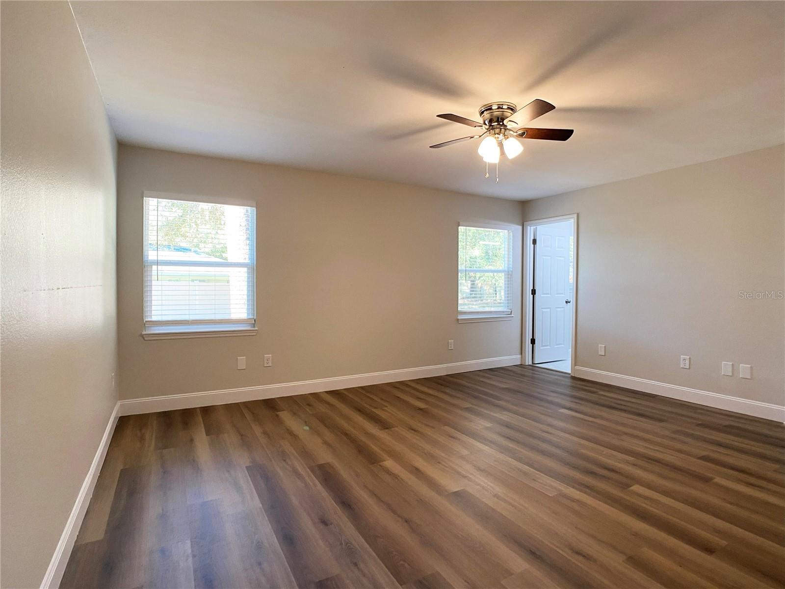 SILVER SPGS SHORES UN 09 - Residential