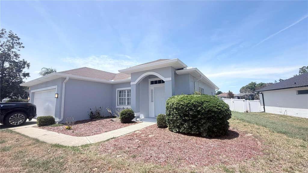 Photo of 906 Berwick Drive, Davenport, FL 33897 (MLS # S5151694)