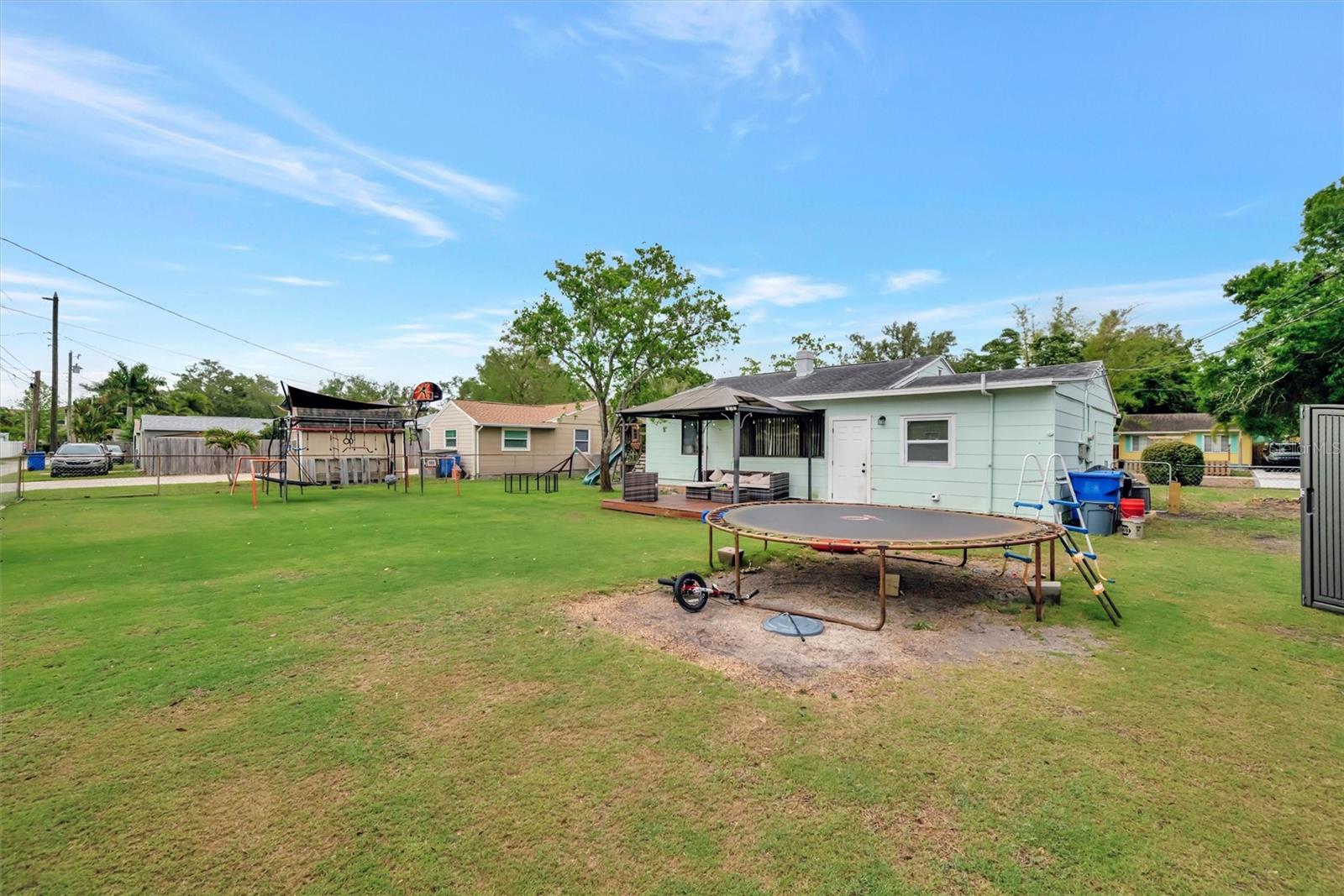 ARCADIA ANNEX - Land