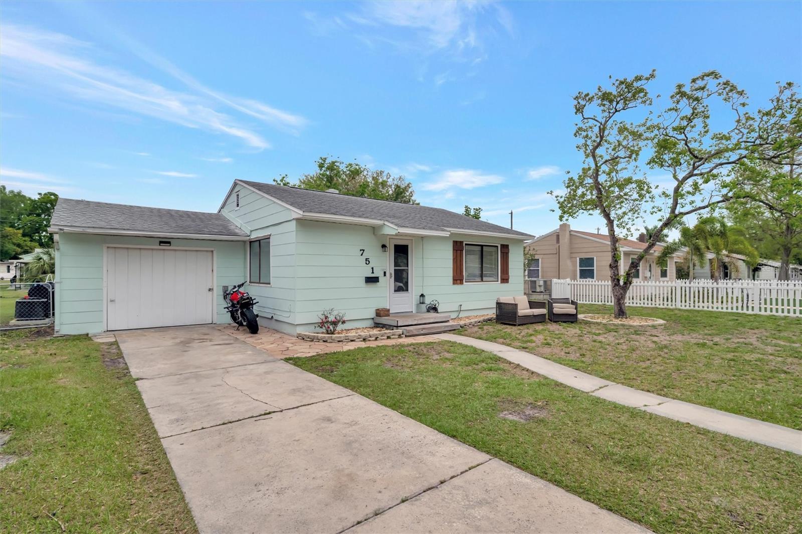 ARCADIA ANNEX - Land