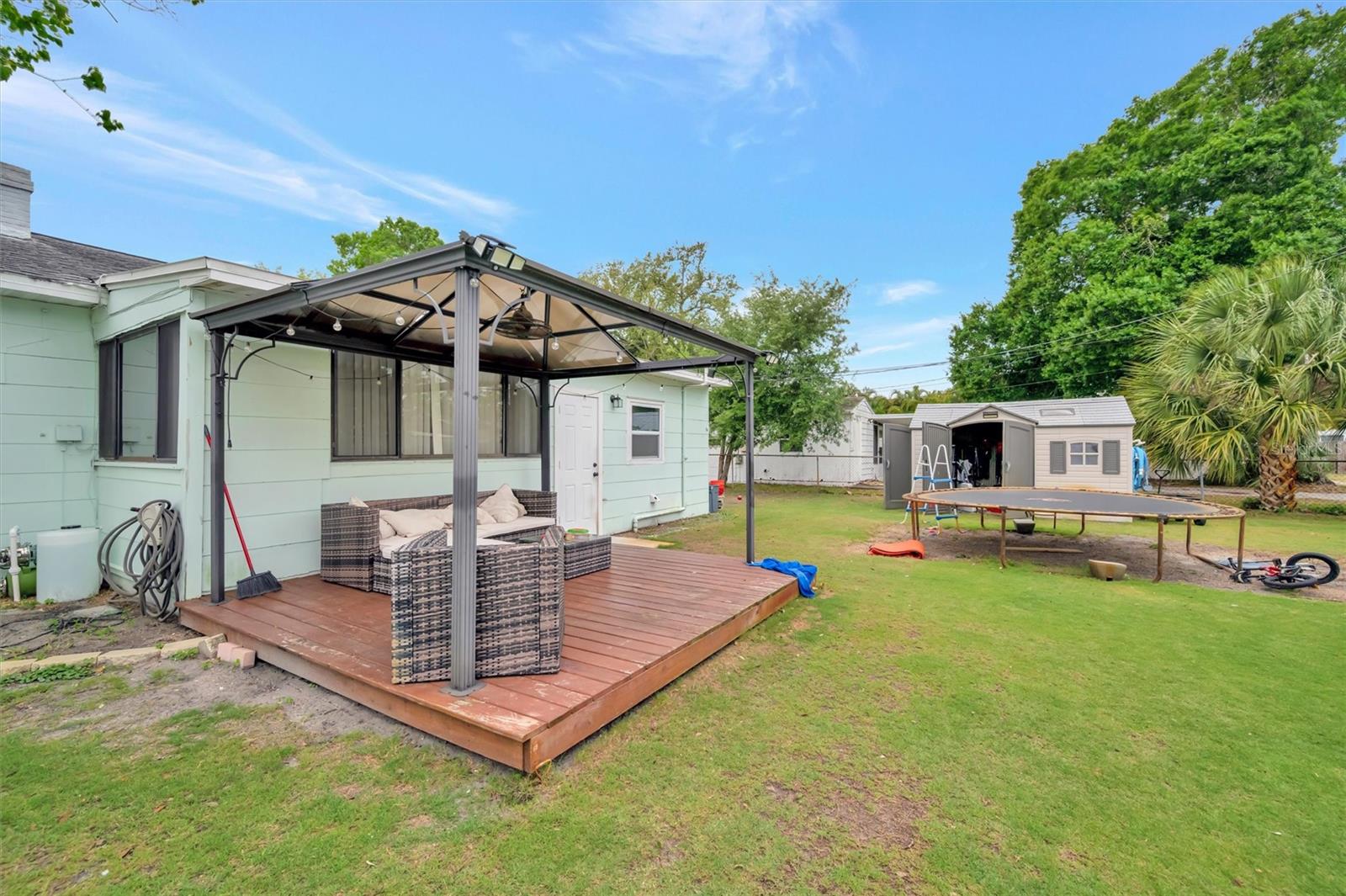 ARCADIA ANNEX - Land