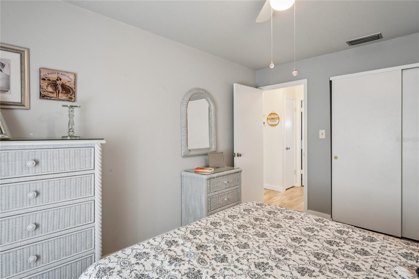 THE THIRD BAYSHORE - Residential