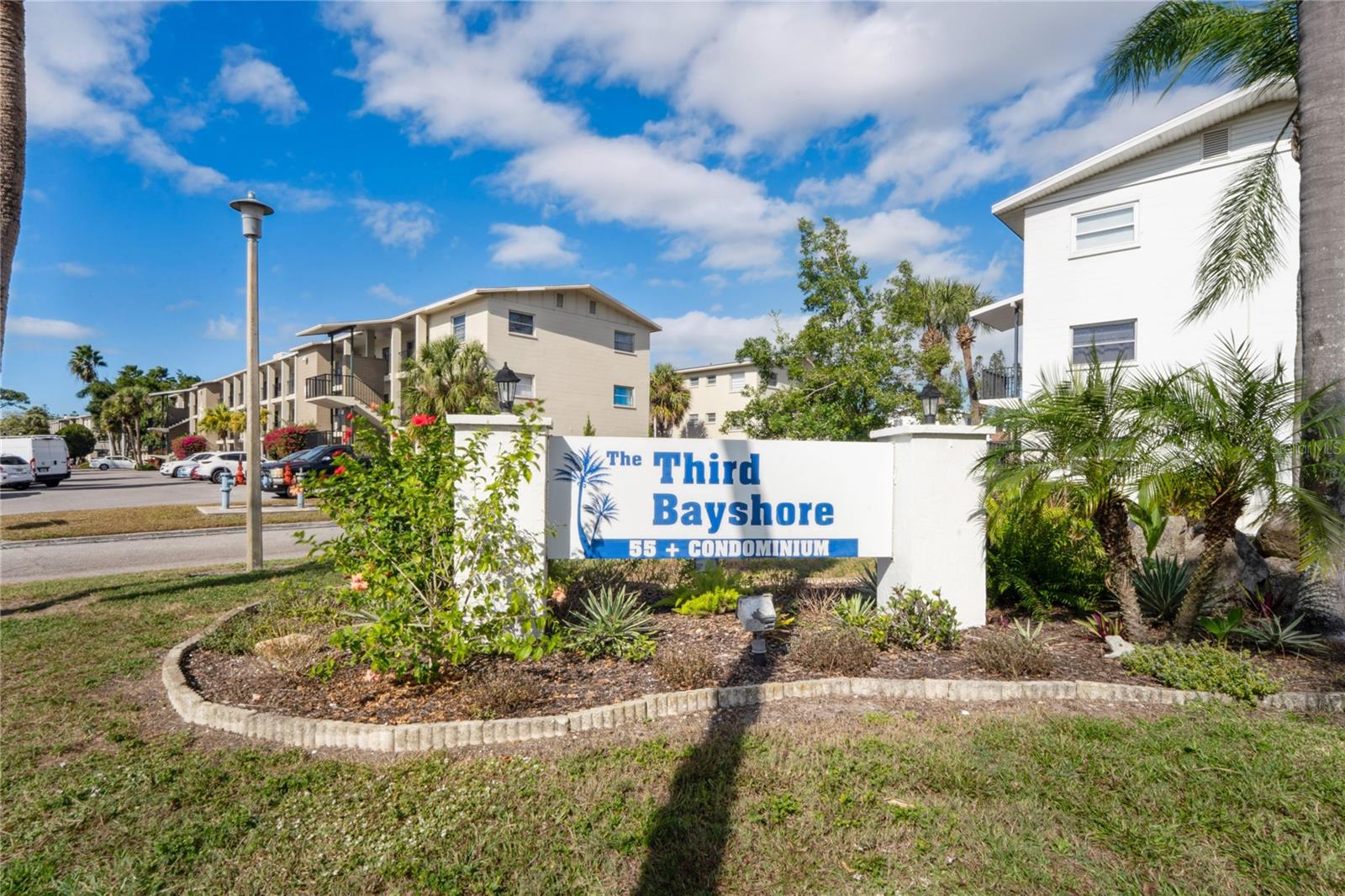 THE THIRD BAYSHORE - Residential
