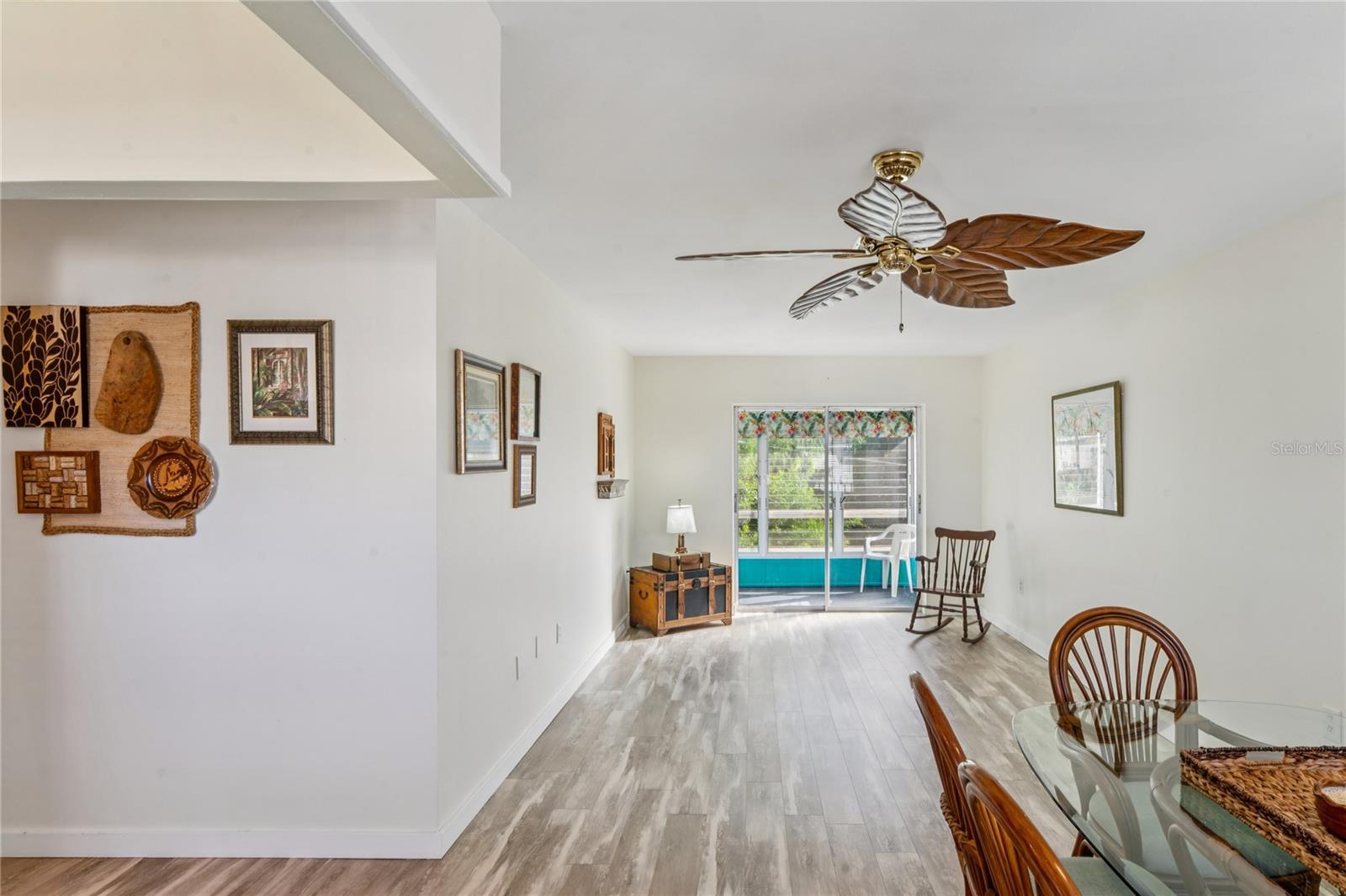 THE THIRD BAYSHORE - Residential