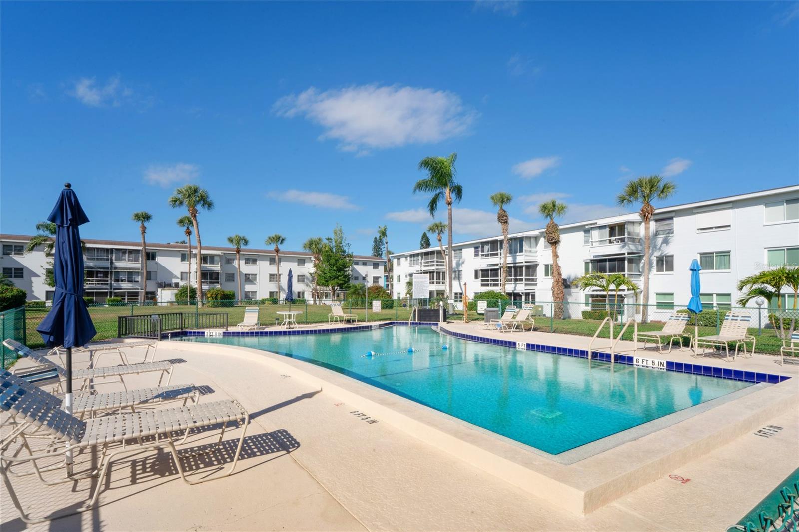 THE THIRD BAYSHORE - Residential