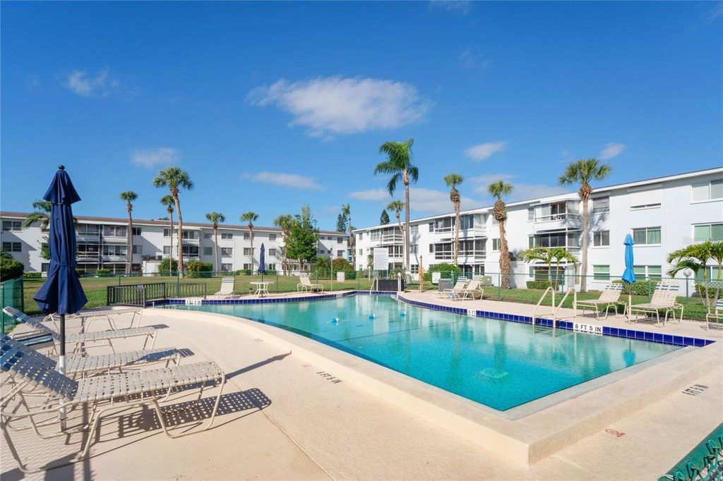 Photo of 5873 Palm Lane #B33, Bradenton, FL 34207 (MLS # TB8453155)