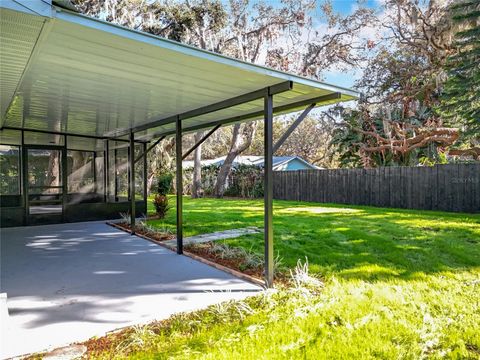 A home in HOWEY IN THE HILLS