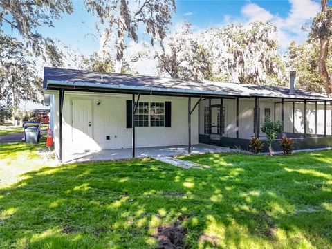 A home in HOWEY IN THE HILLS