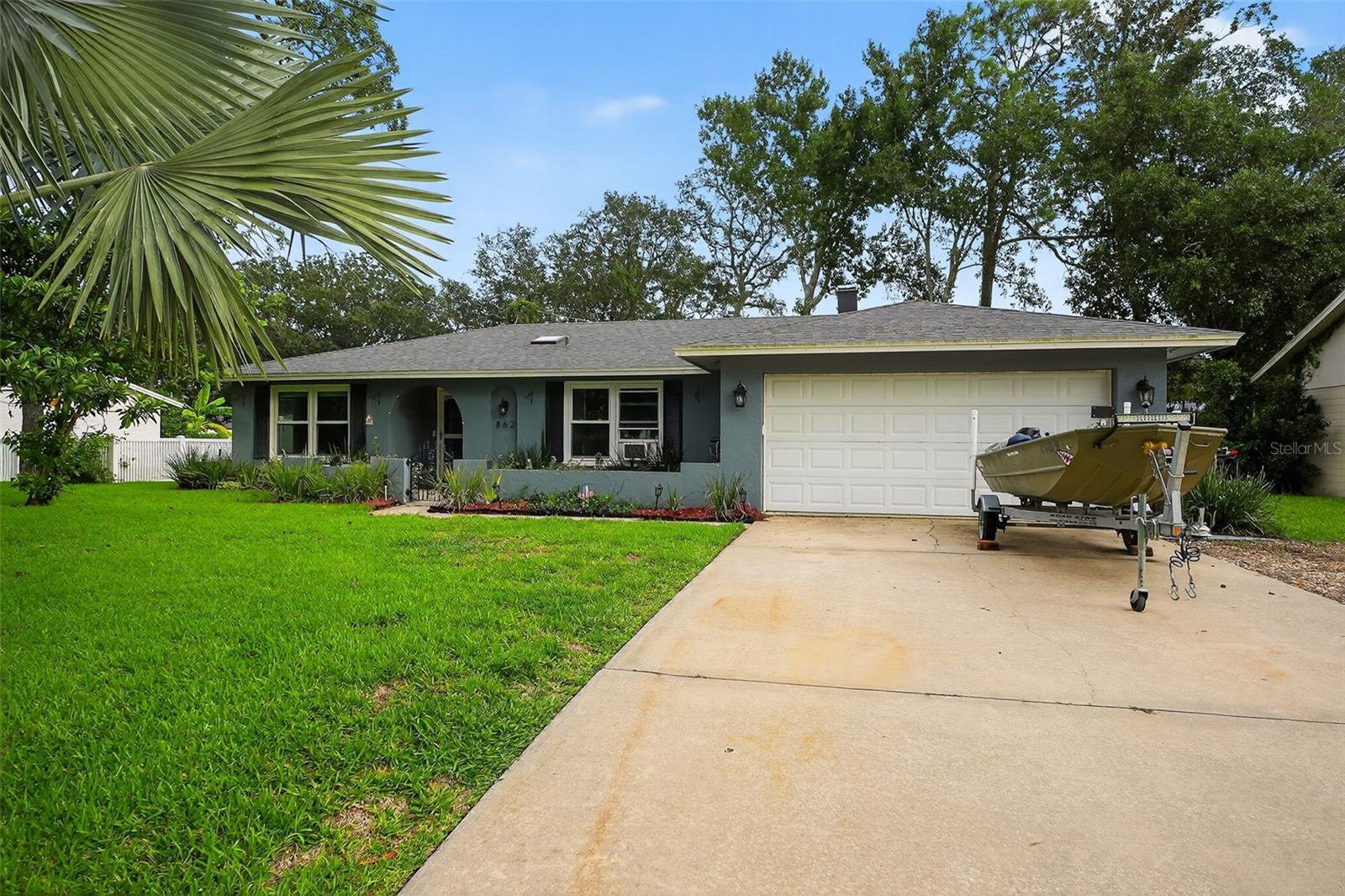 862 LINDENWOOD CIRCLE N