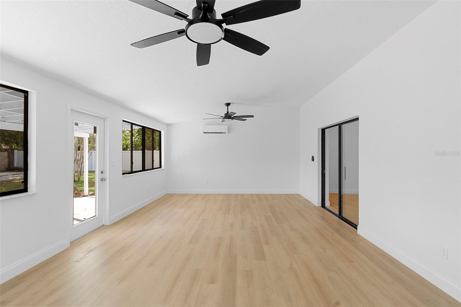 DEER RUN UNIT 5 - Residential