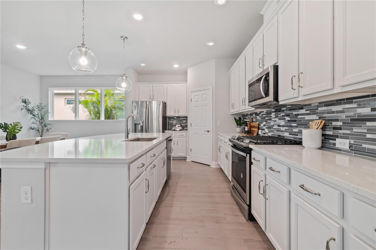 FISHHAWK RANCH WEST PH 3B - Residential