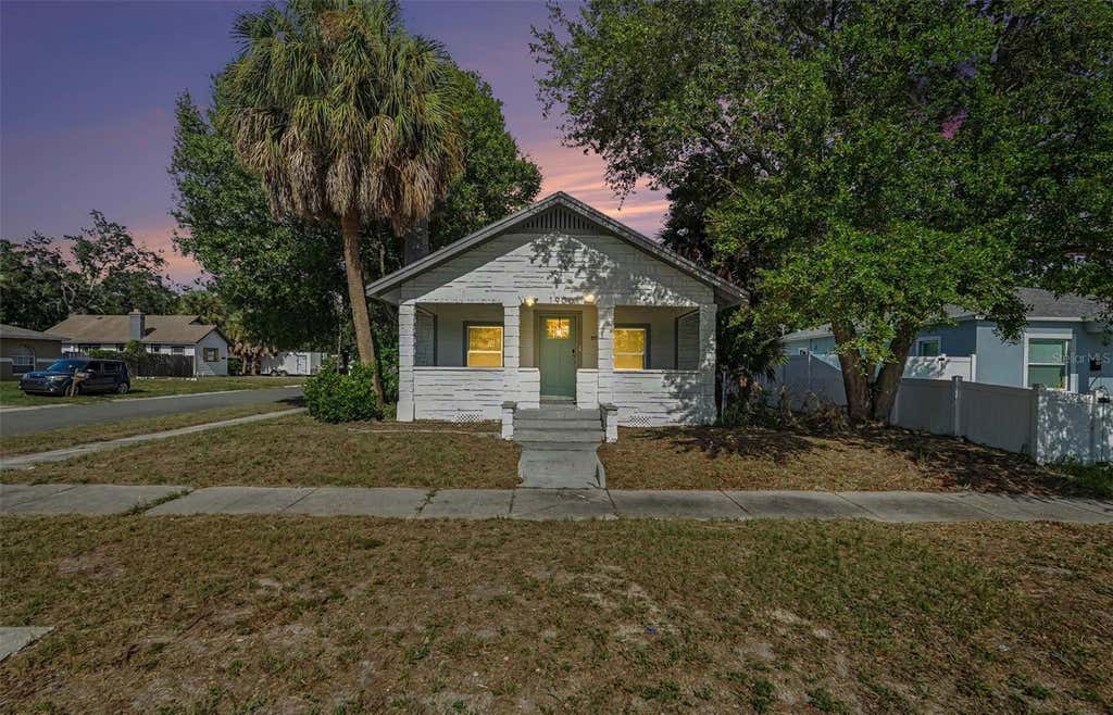 Photo of 1900 46th St S, St Petersburg, FL 33711 (MLS # TB8536904)