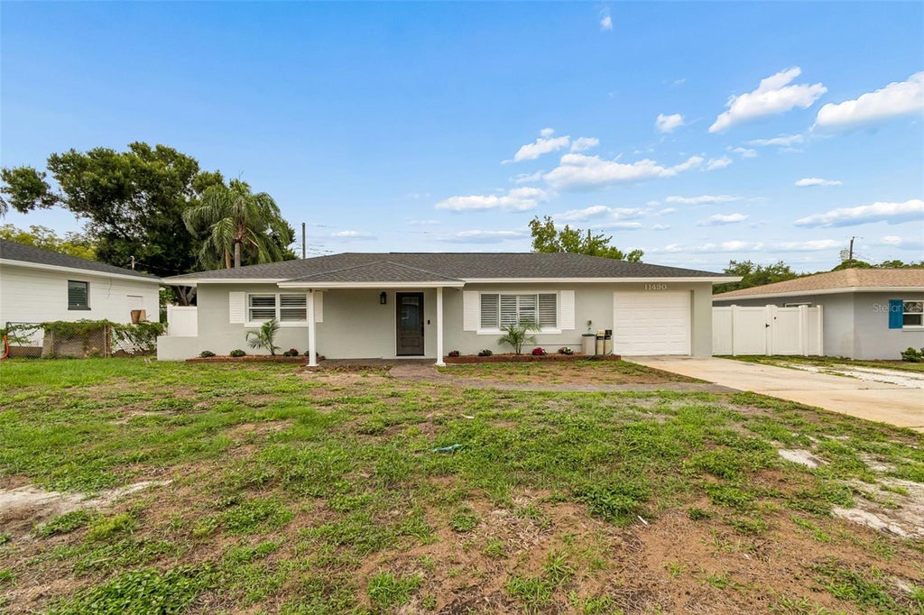 Photo of 11490 59th Terrace, Seminole, FL 33772 (MLS # TB8516843)