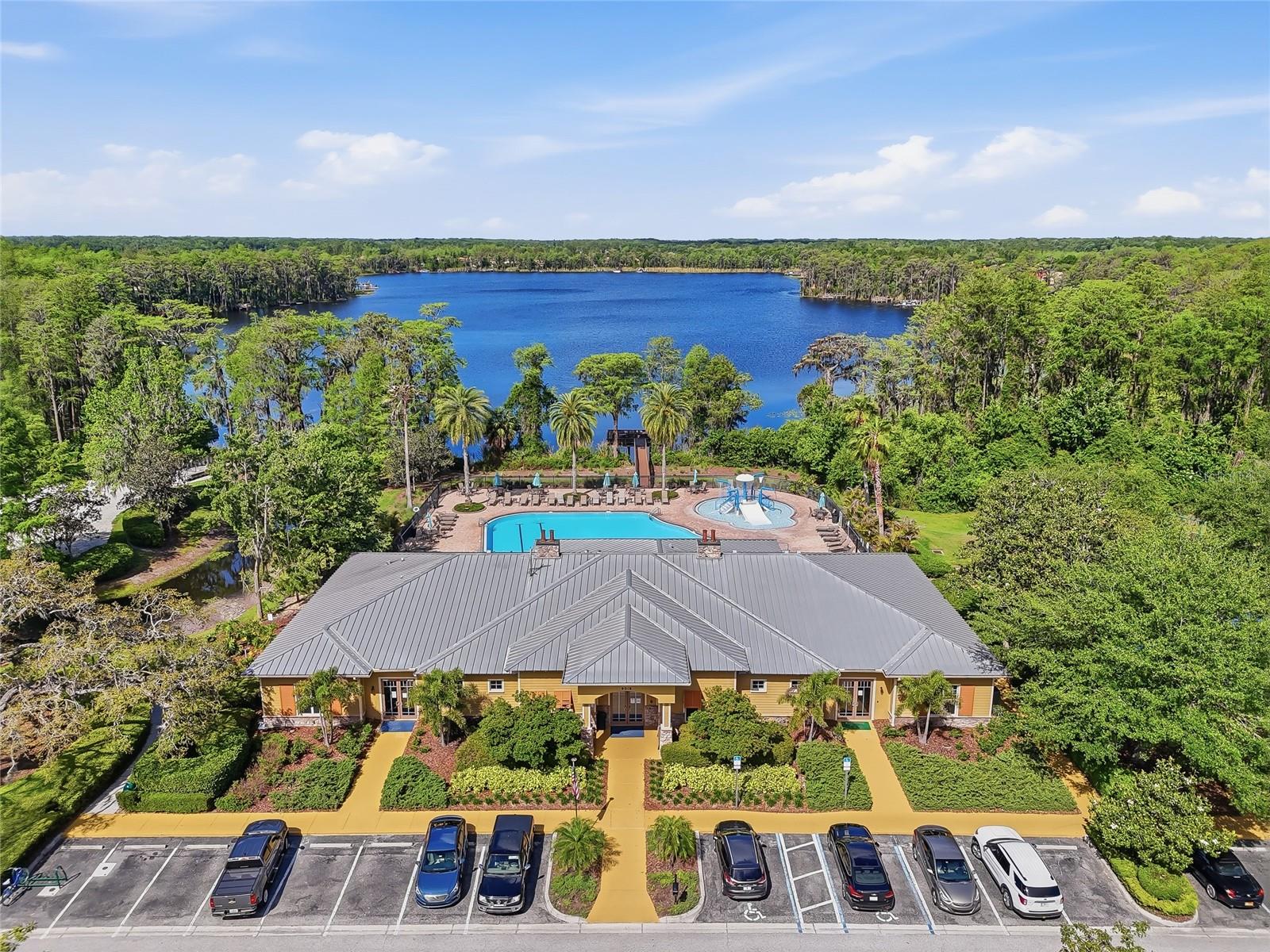 WATERS EDGE 04 - Residential