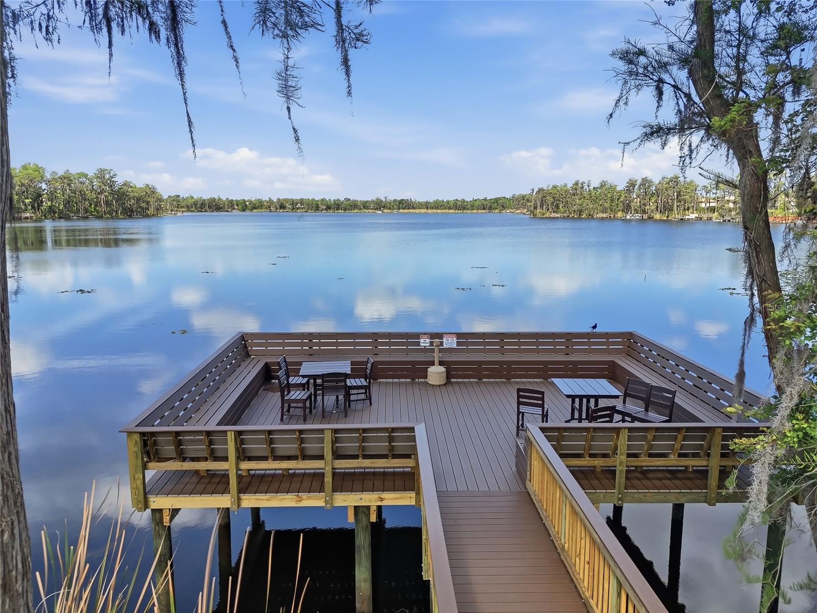 WATERS EDGE 04 - Residential