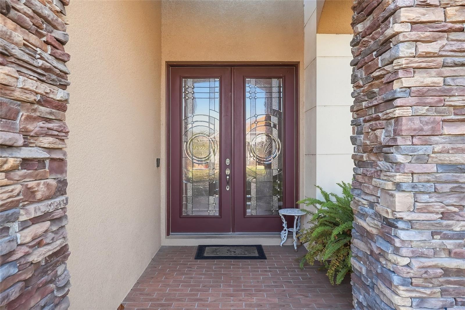 WATERS EDGE 04 - Residential