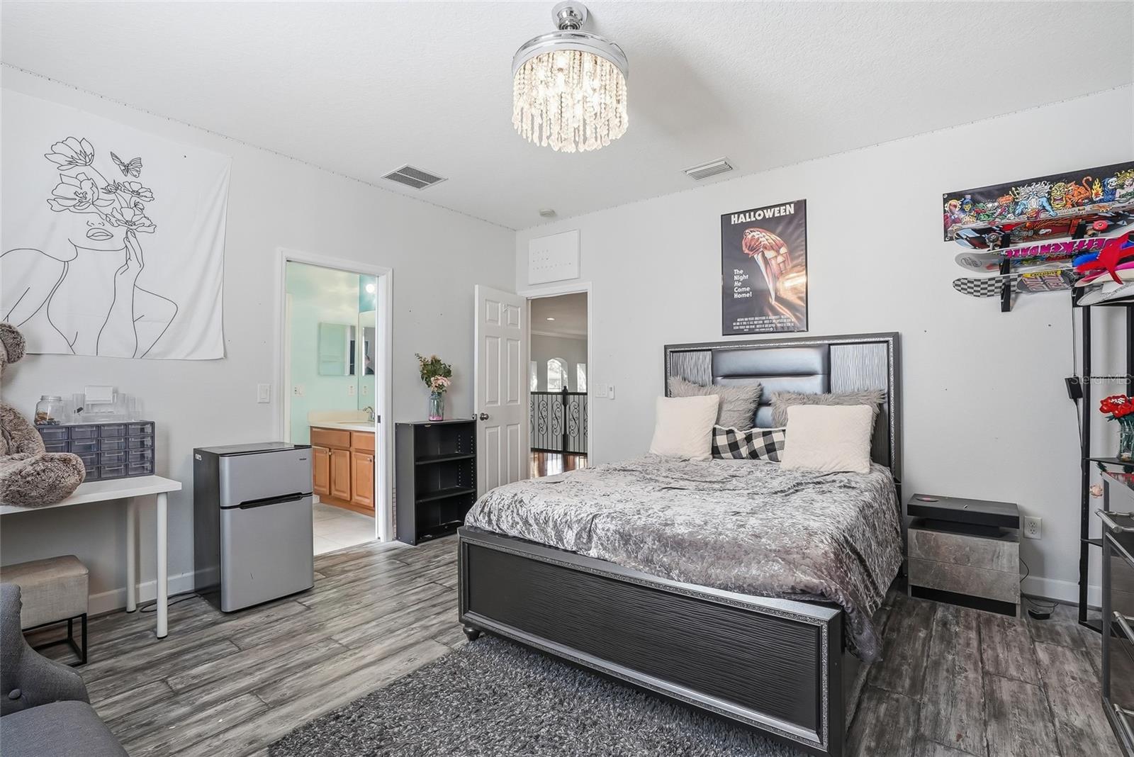 WATERS EDGE 04 - Residential