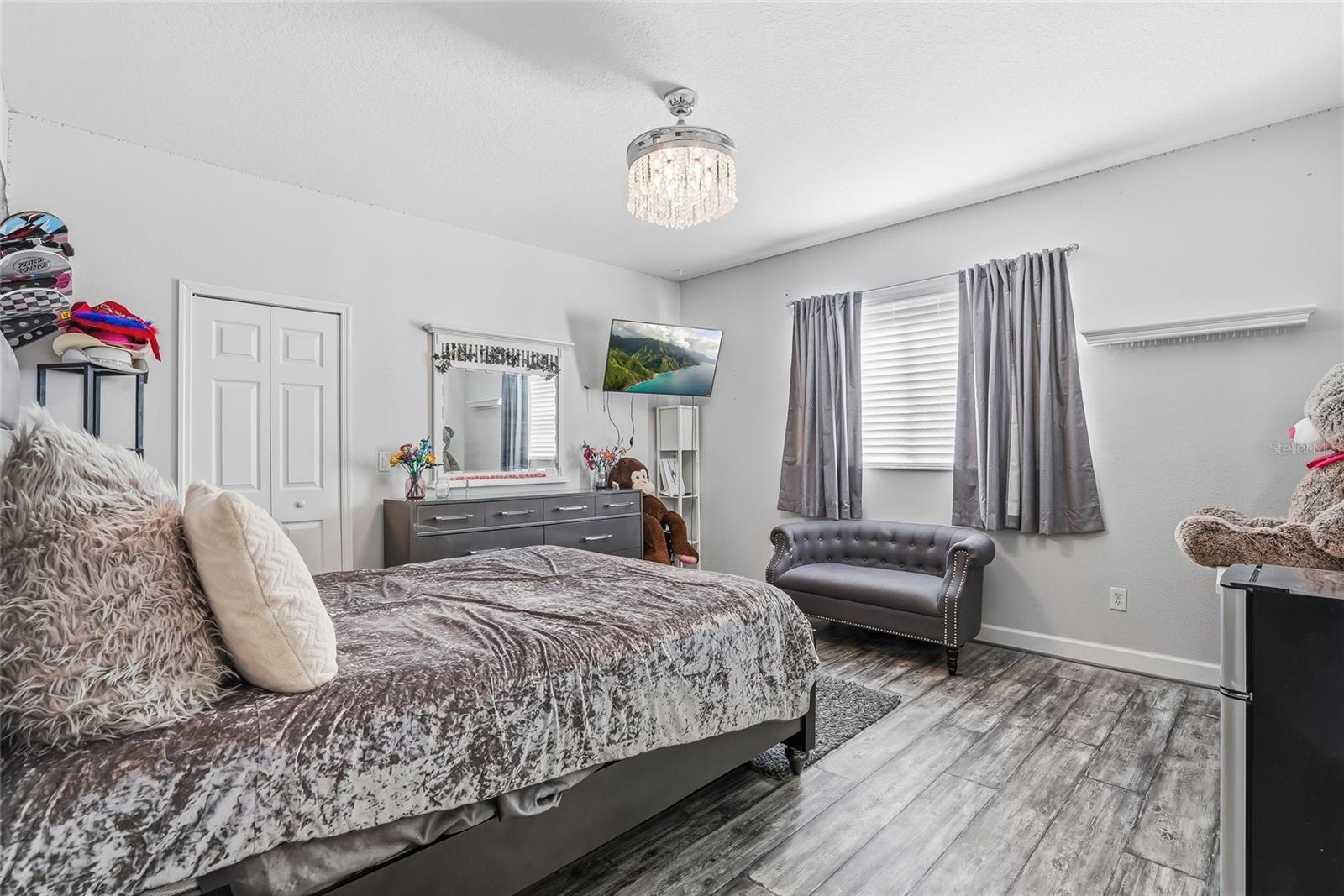 WATERS EDGE 04 - Residential