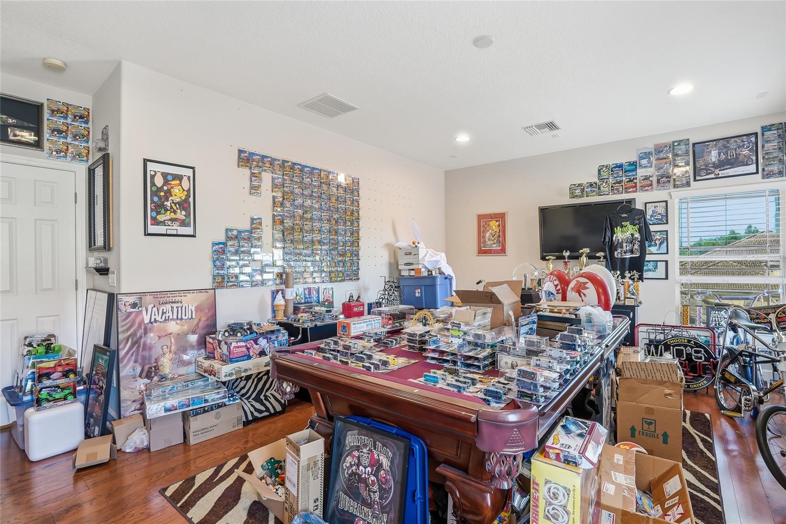 WATERS EDGE 04 - Residential