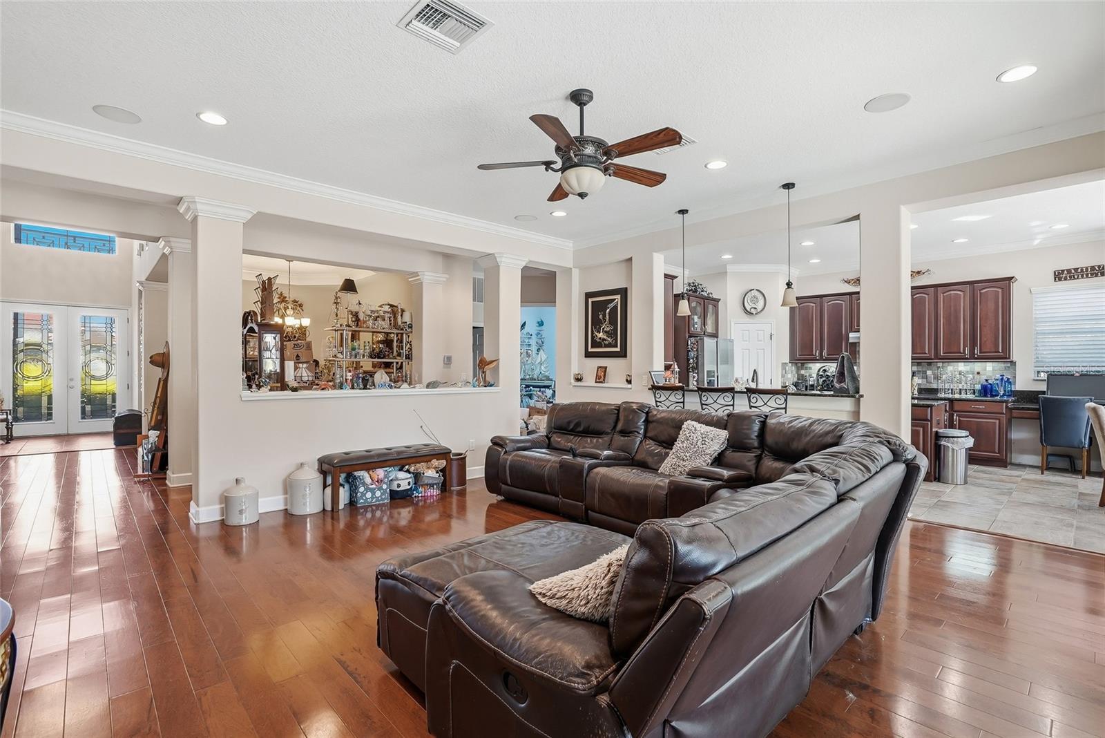 WATERS EDGE 04 - Residential