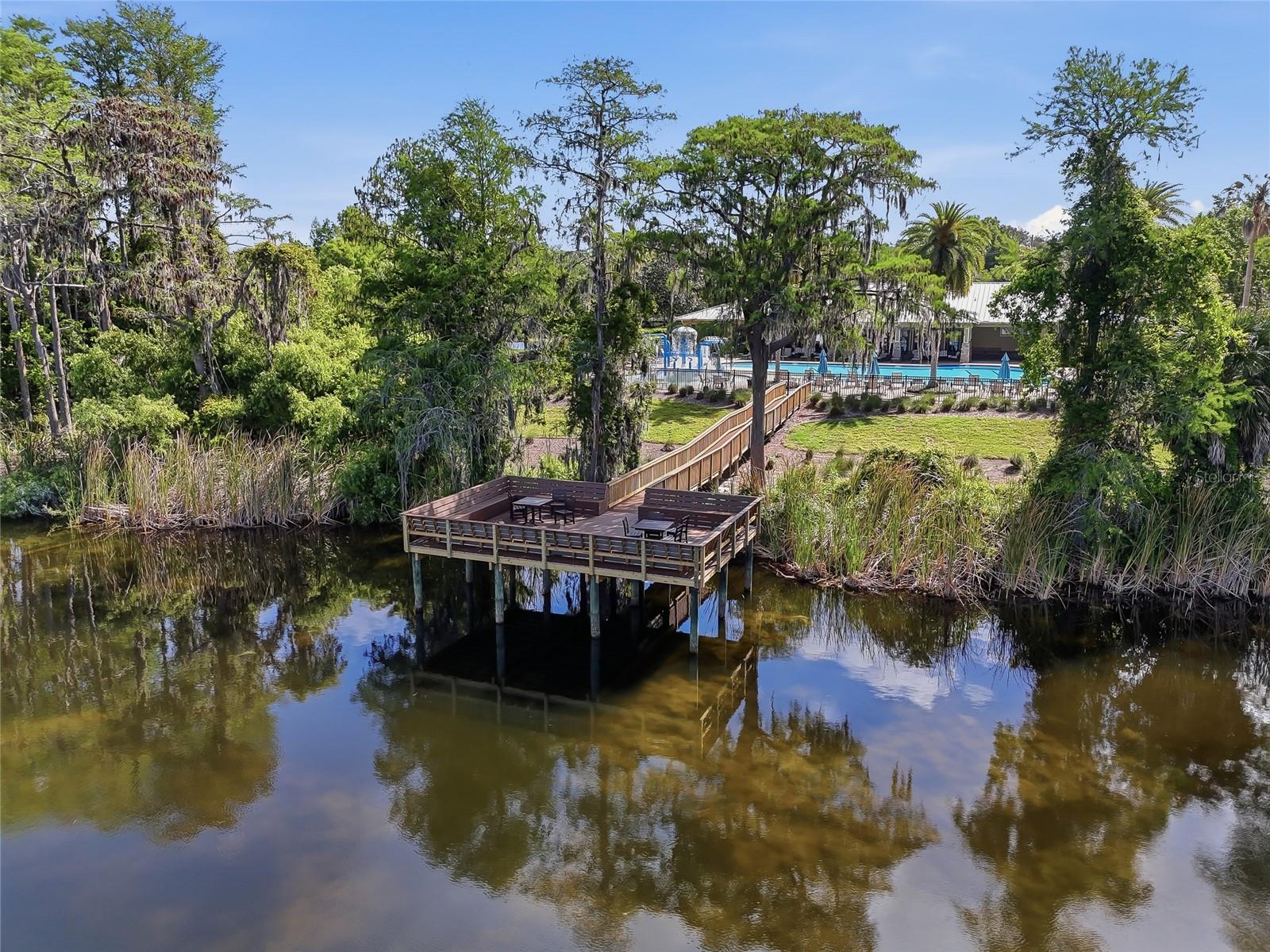 WATERS EDGE 04 - Residential