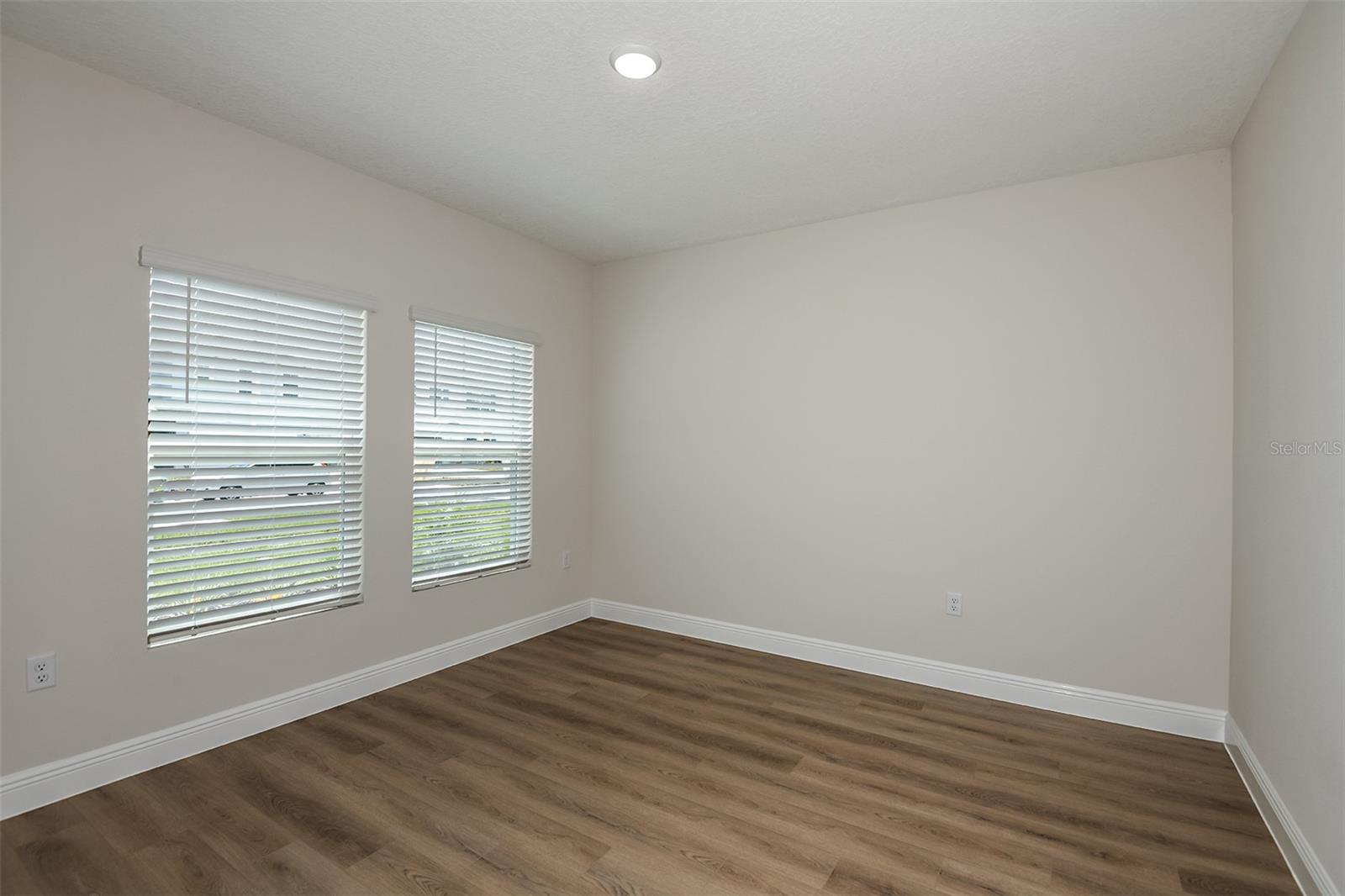 PASADENA LANDING - Residential