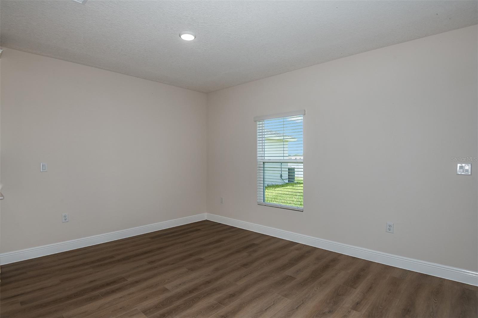 PASADENA LANDING - Residential