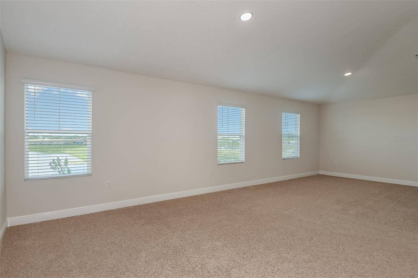 PASADENA LANDING - Residential