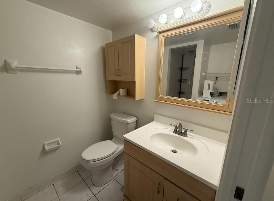 MENTONE COURT - Residential Lease