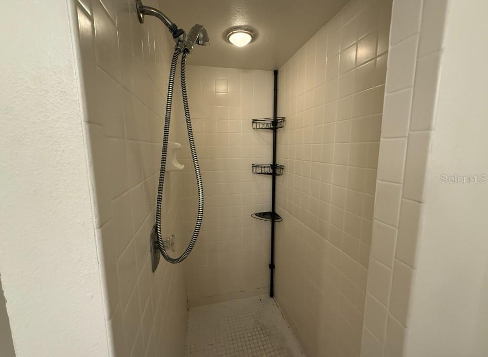 MENTONE COURT - Residential Lease