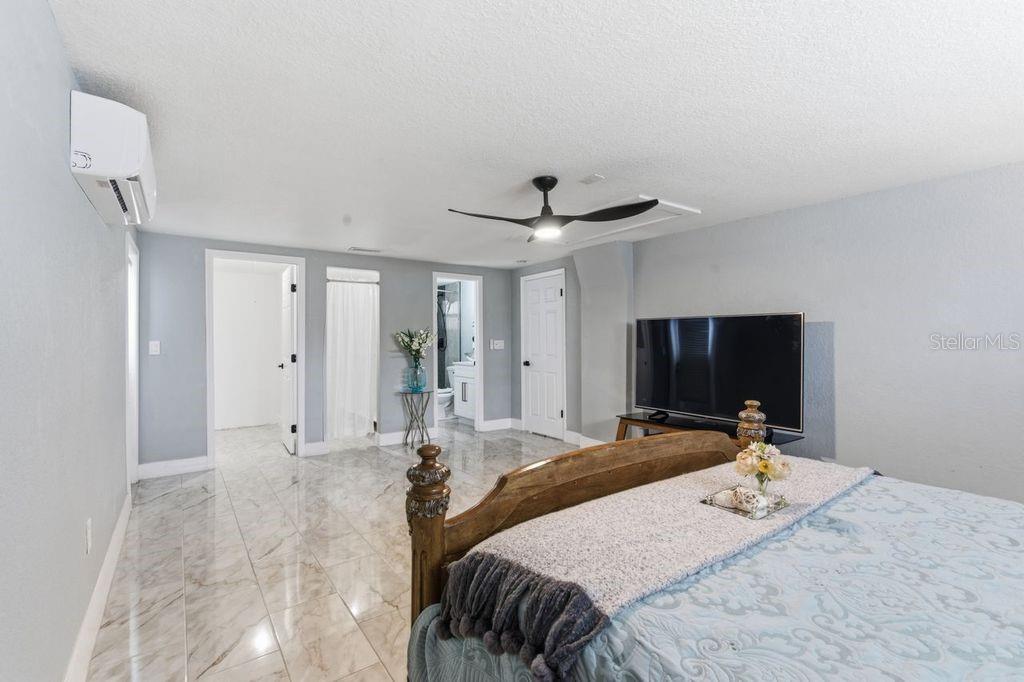 EMBASSY HILLS - Residential