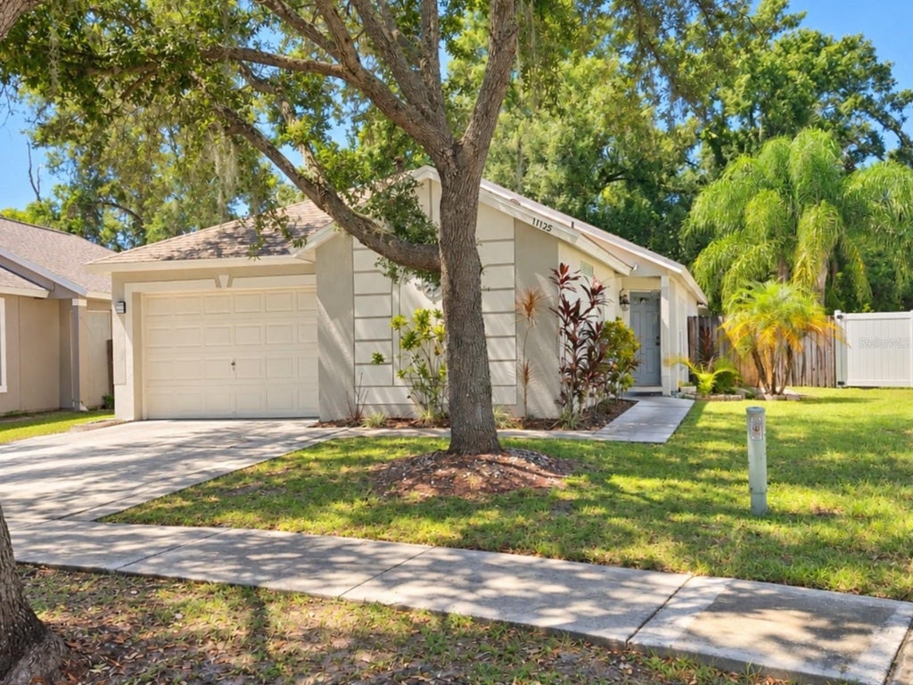 Photo of 11125 Lake Tahoe Dr, Riverview, FL 33569 (MLS # TB8552559)