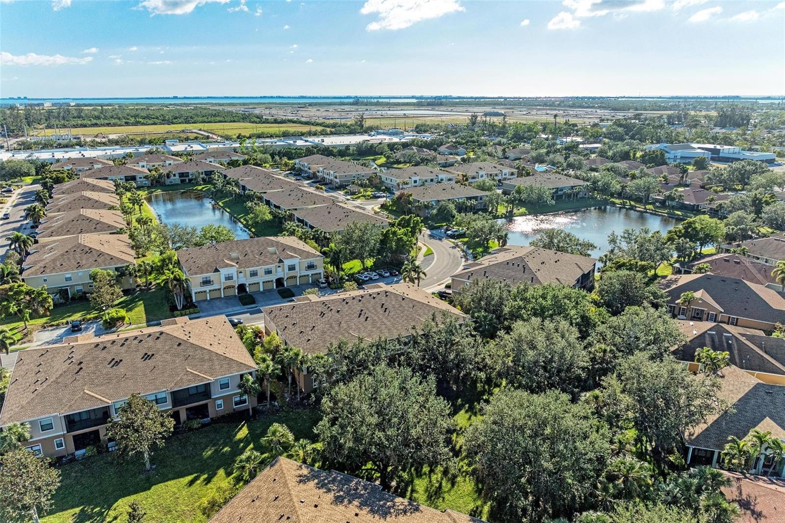 PALMA SOLA TRACE - Residential