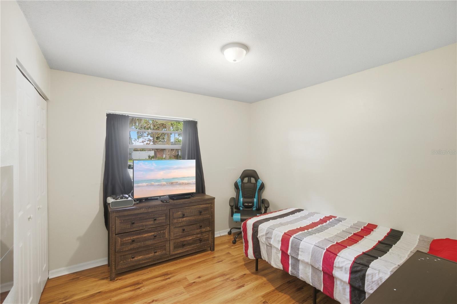 OAK LEA VILLAGE SEC 03 - Residential
