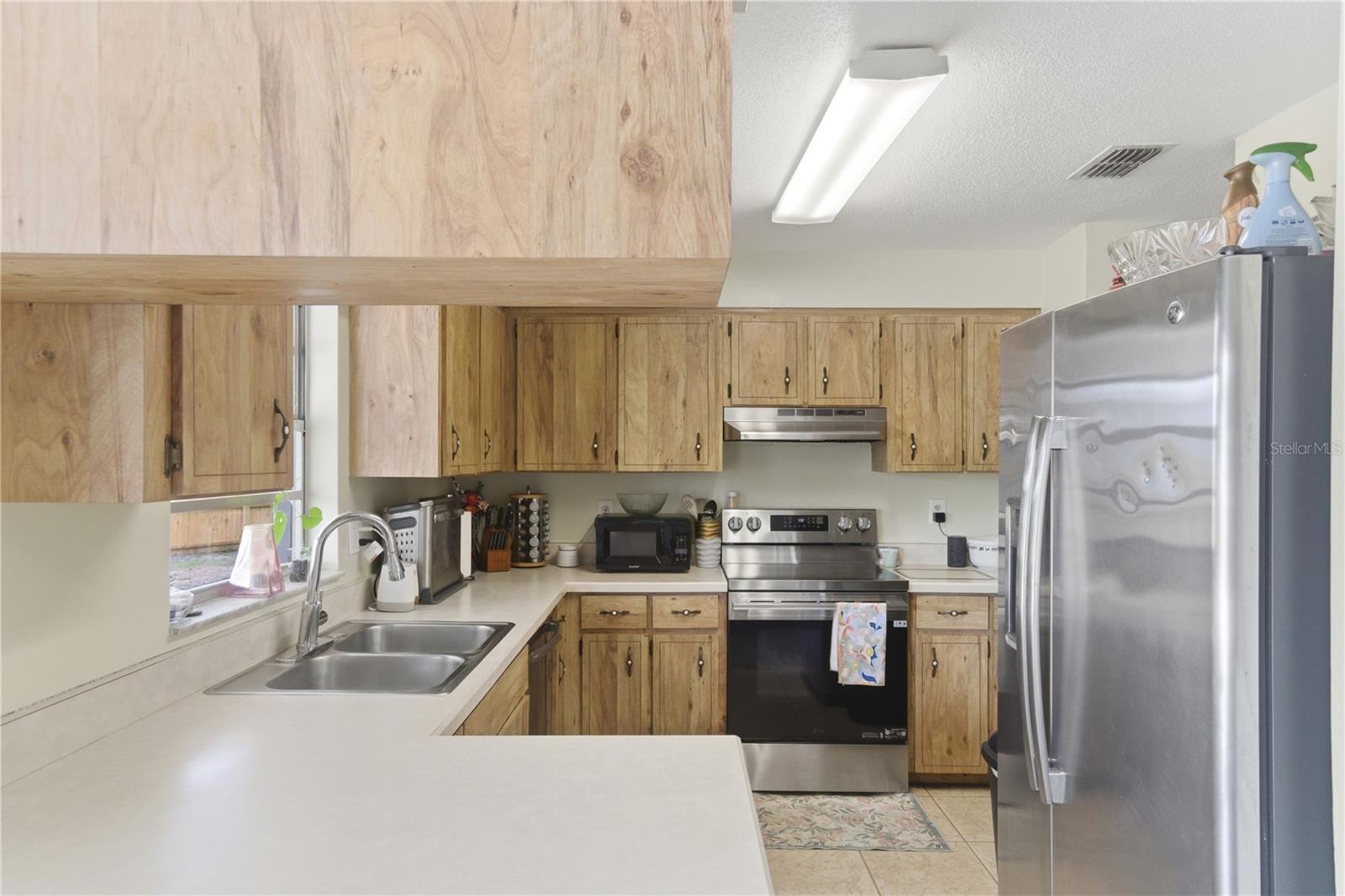 OAK LEA VILLAGE SEC 03 - Residential