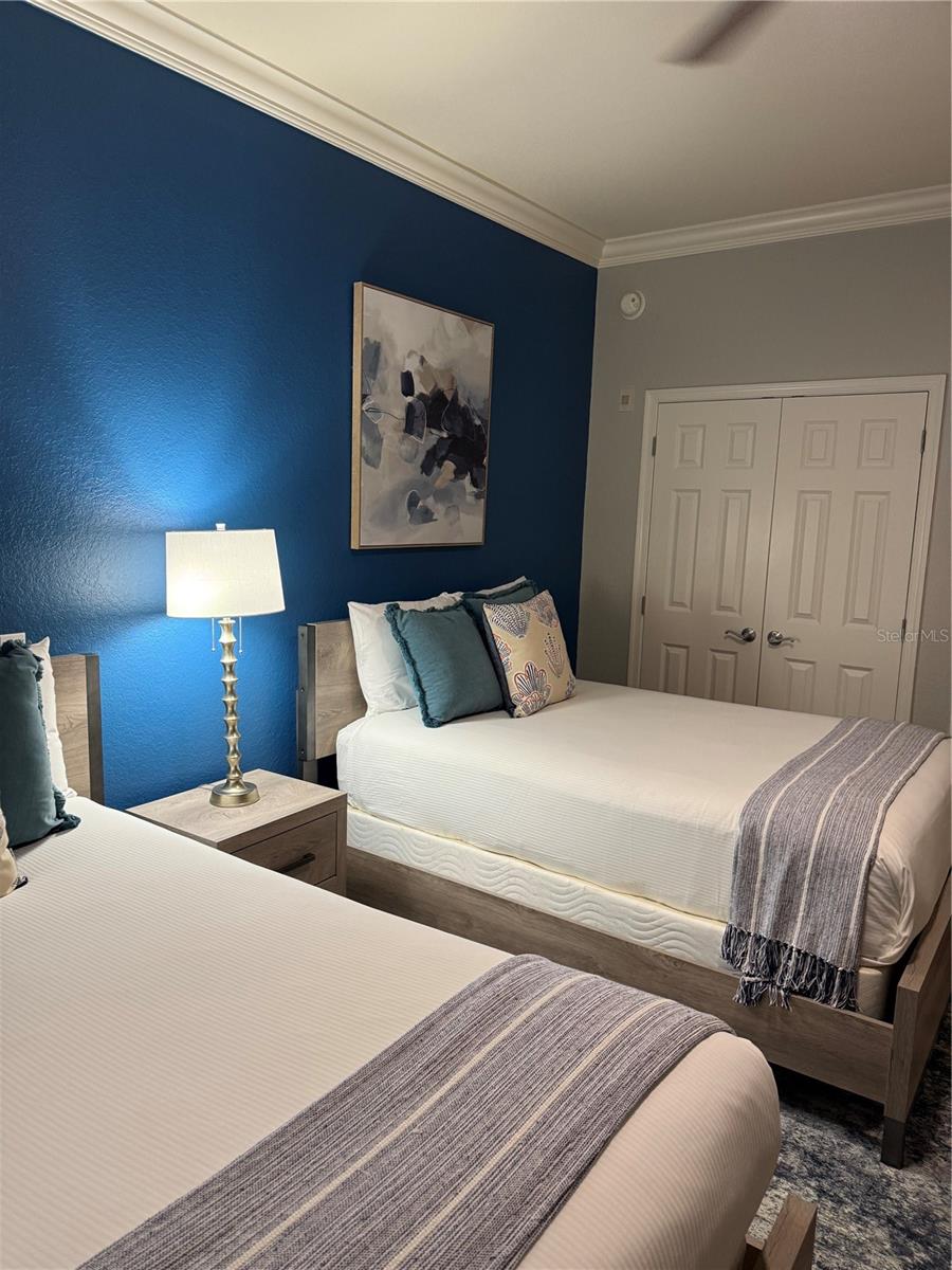 VILLAS AT REUNION SQUARE CONDO PH 1 - Residential