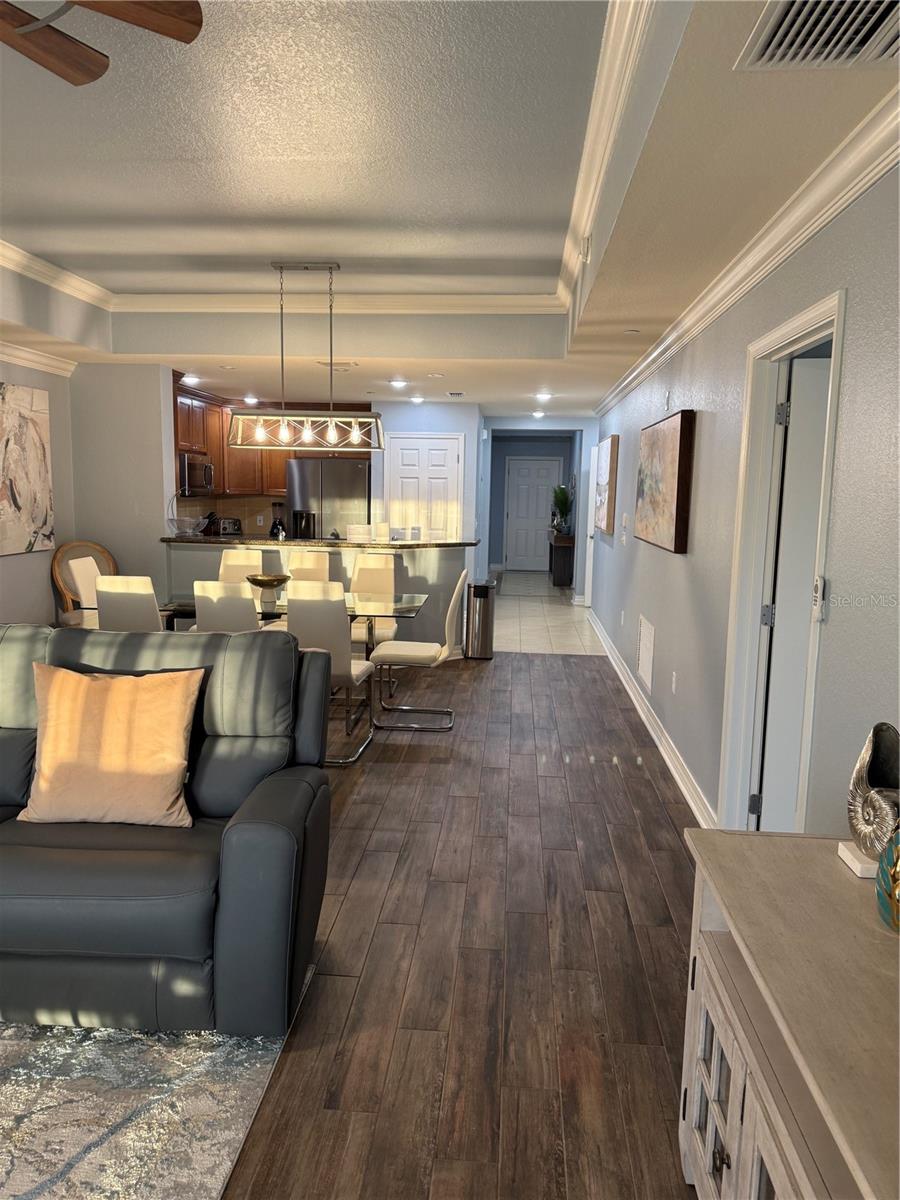 VILLAS AT REUNION SQUARE CONDO PH 1 - Residential