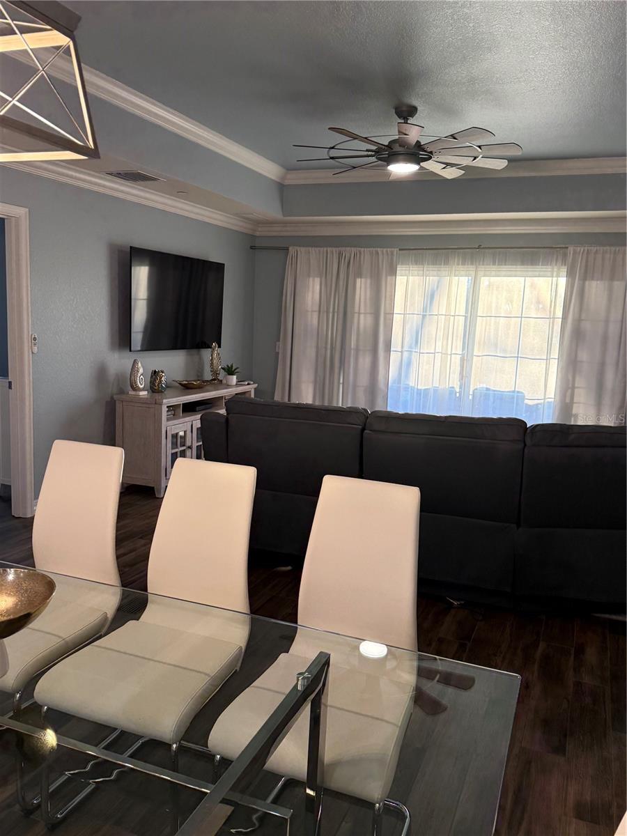 VILLAS AT REUNION SQUARE CONDO PH 1 - Residential