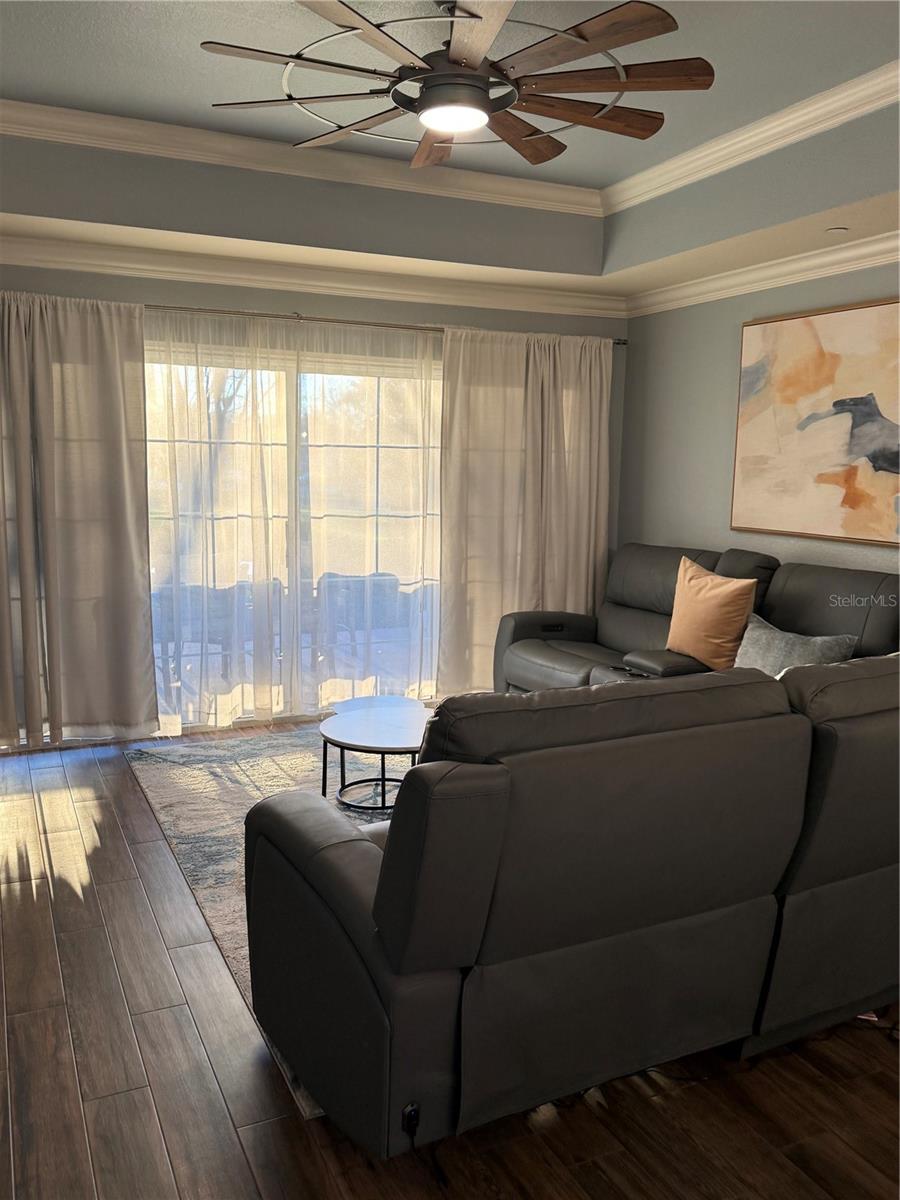 VILLAS AT REUNION SQUARE CONDO PH 1 - Residential