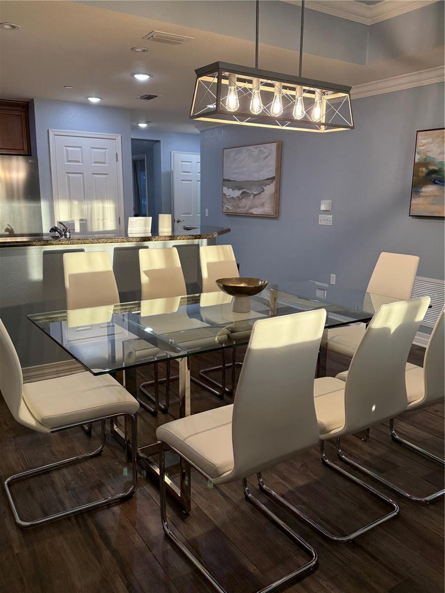 VILLAS AT REUNION SQUARE CONDO PH 1 - Residential