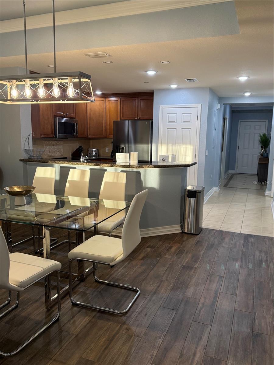 VILLAS AT REUNION SQUARE CONDO PH 1 - Residential