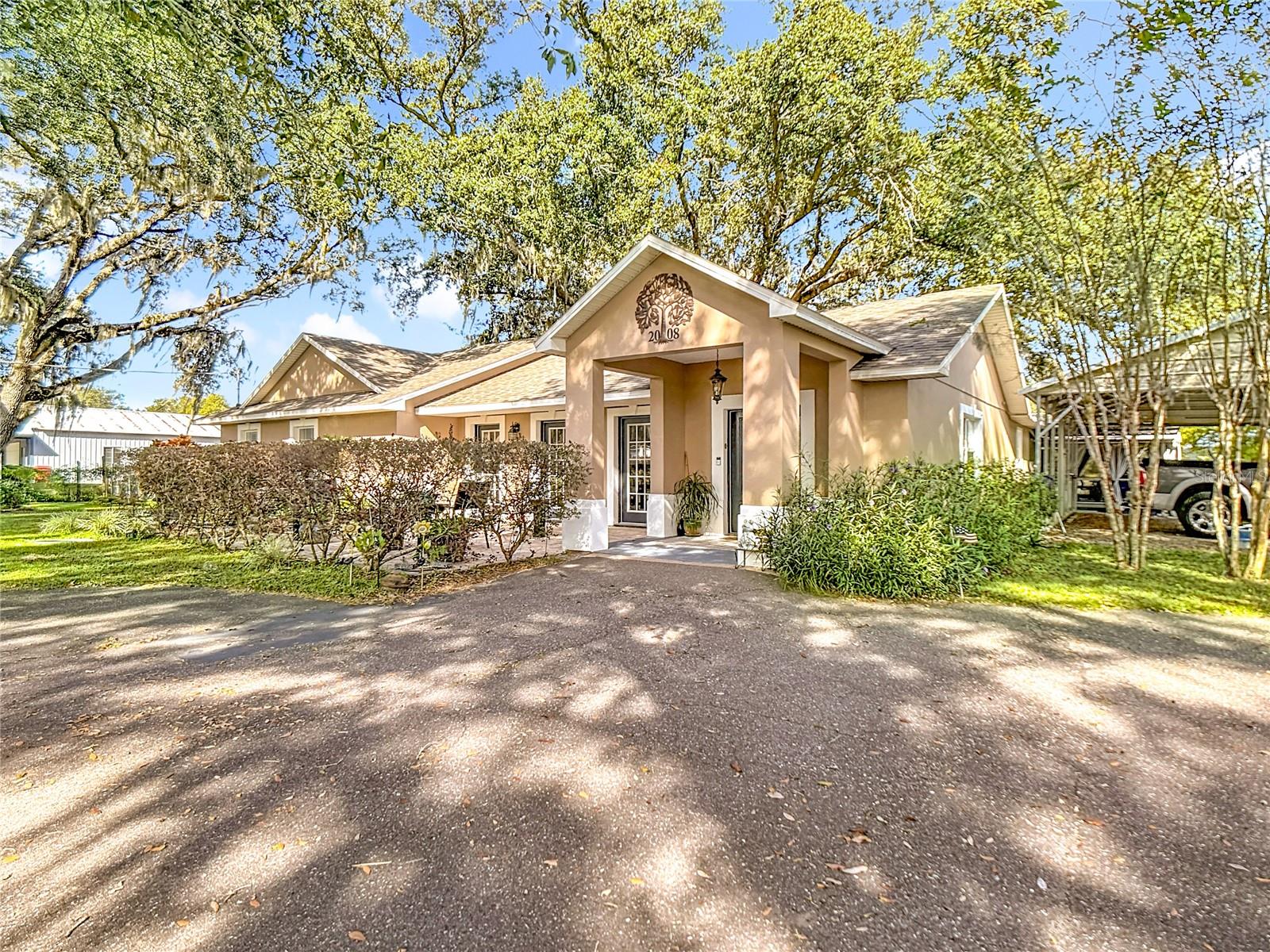 SMALL FARMS - Residential