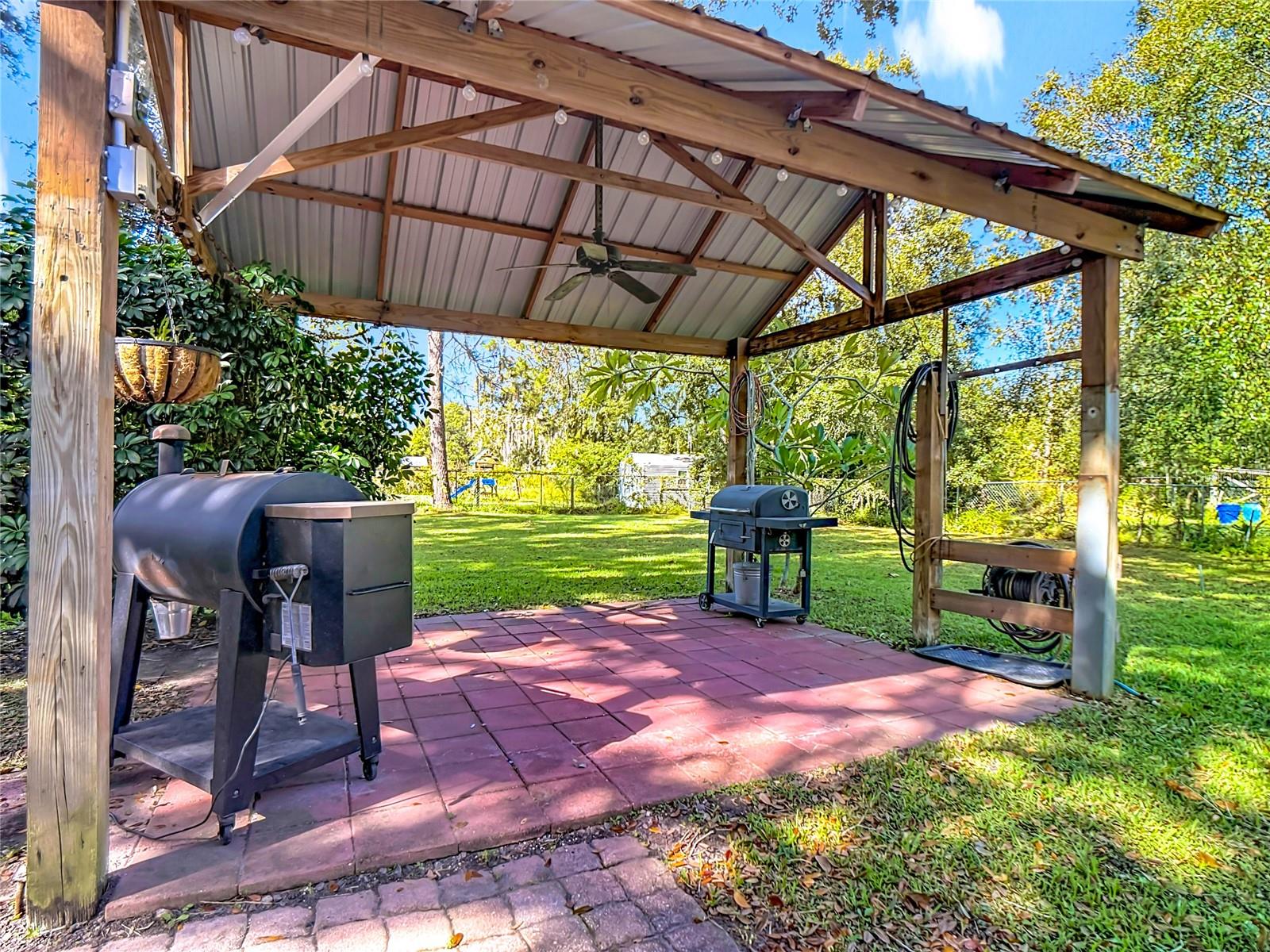 SMALL FARMS - Residential