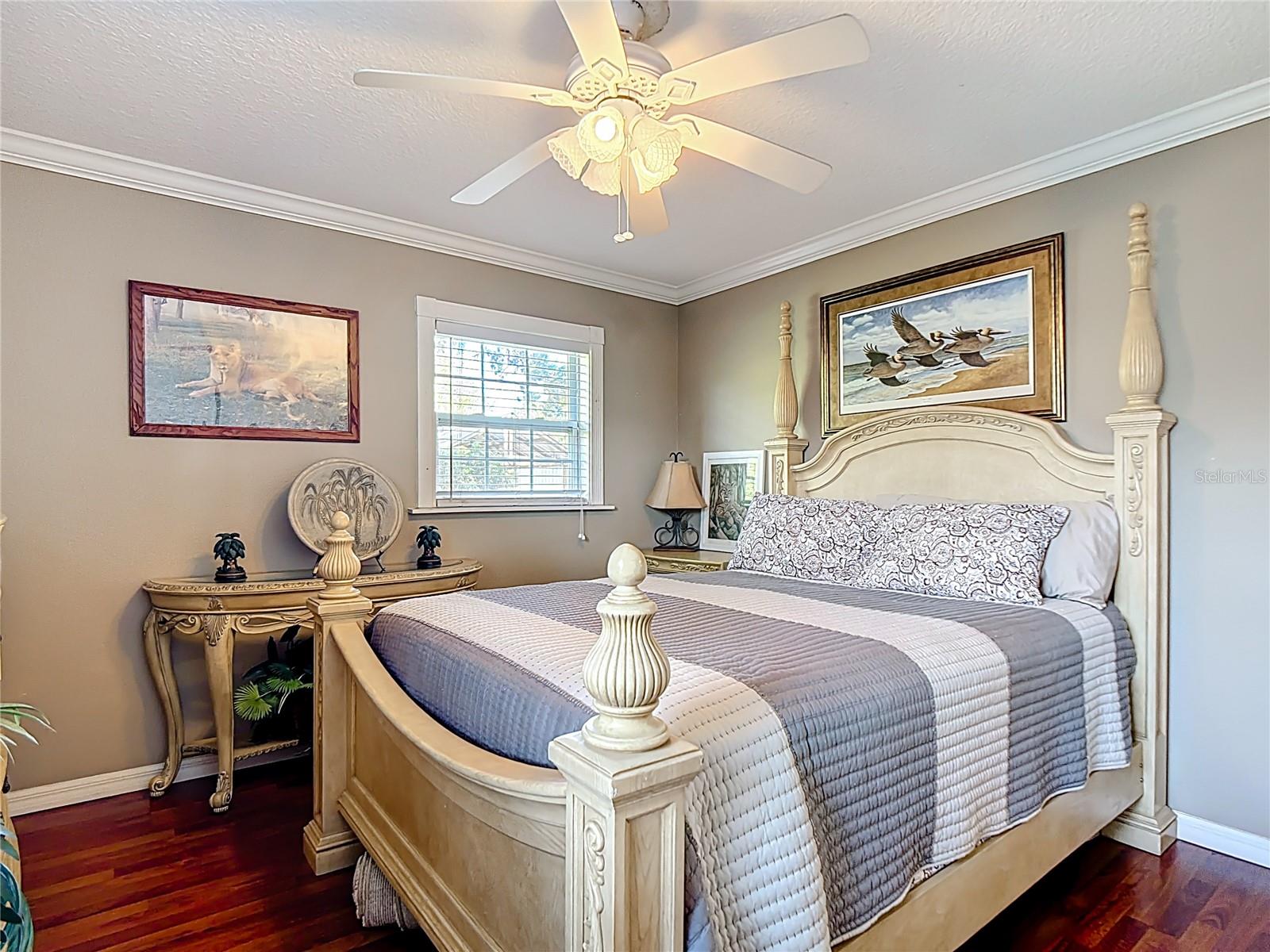 SMALL FARMS - Residential