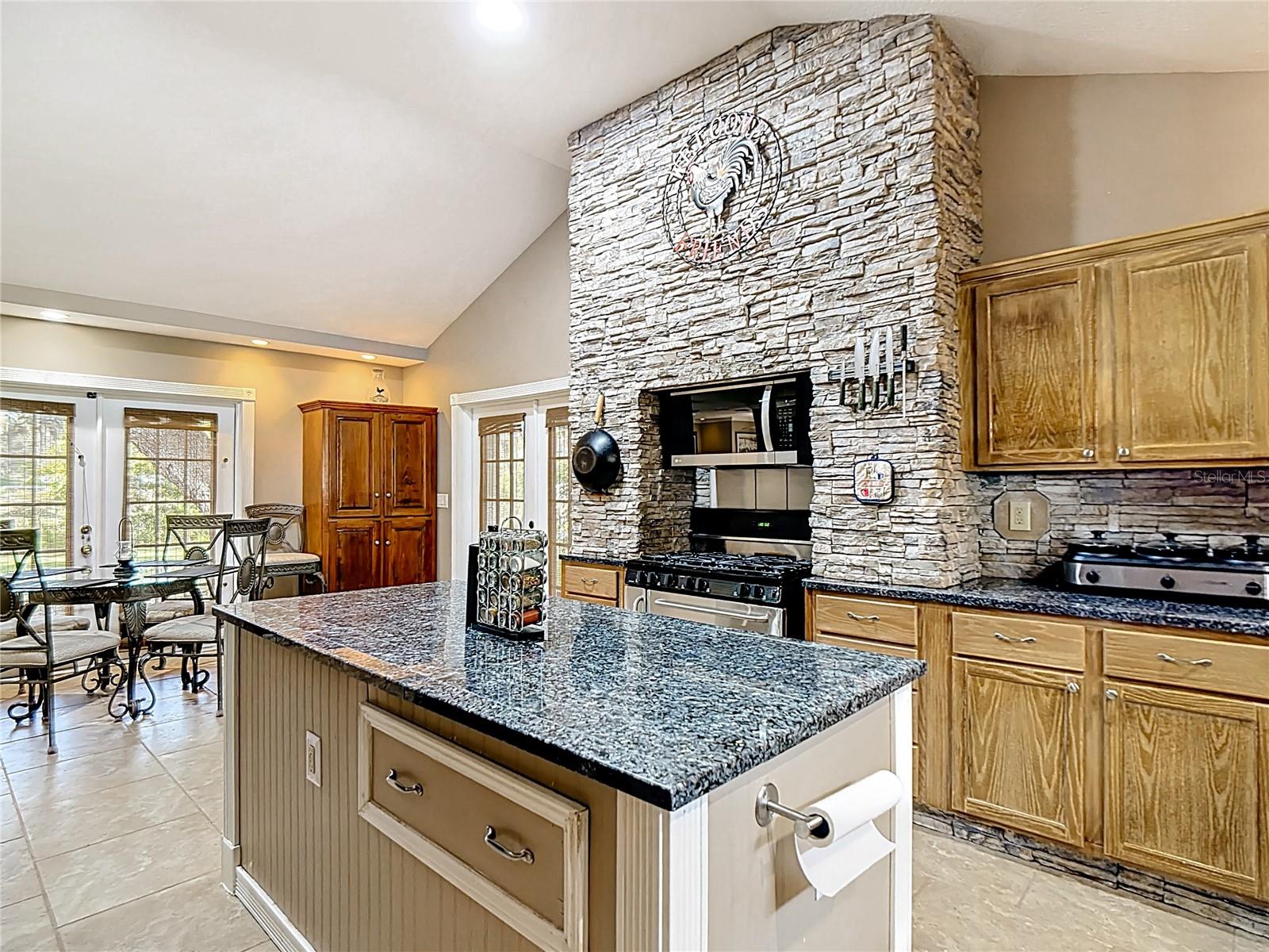 SMALL FARMS - Residential